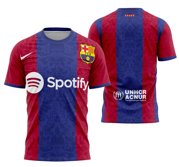 Camiseta unissex preta com logo no peito e estampa grande nas costas com conceito de Barcelona 2024, moderna e estilosa para quem gosta de futebol e design urbano.
