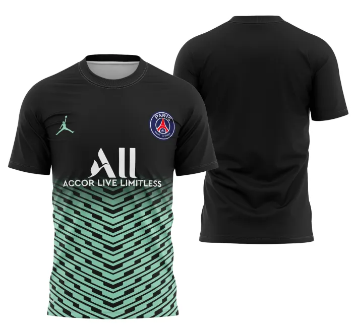 Camiseta unissex preta com logo no peito e estampa grande nas costas inspirada no Conceito Psg 2022 Modelo 1, design moderno e esportivo ideal para fãs de futebol.