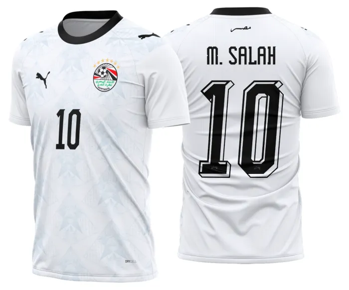 Camiseta unissex preta com logo no peito e estampa grande nas costas que traz elementos do Egito Reserva 2026-2028, perfeita para quem gosta de estilo e história marcante.
