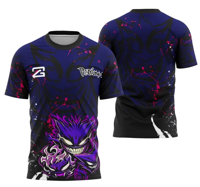 Camiseta preta unissex com logo no peito e estampa grande nas costas com tema Gengar Interclasse, estilo moderno e descolado para fãs e colecionadores