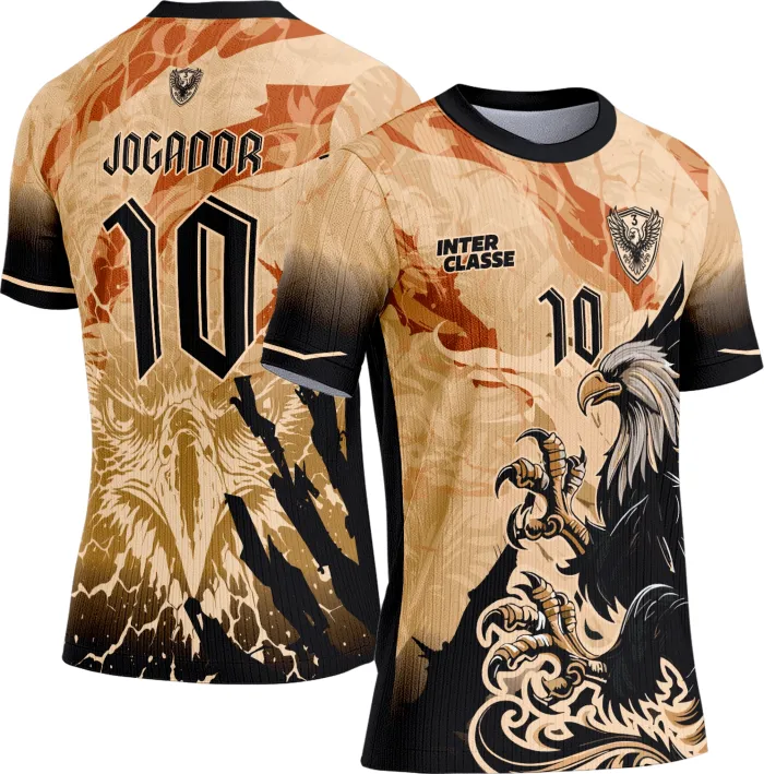 Camiseta unissex preta com logo no peito e estampa grande nas costas, tema Águia do Interclasse 824, design moderno e atraente para qualquer ocasião.