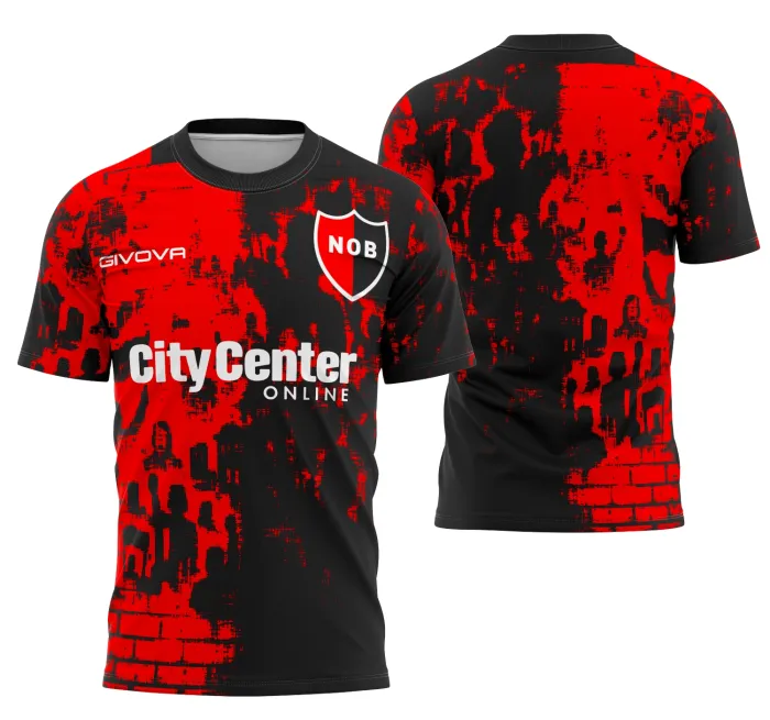 Camiseta unissex preta com logo no peito e estampa grande nas costas mostrando o Interclasse Newell'S Old Boys Club Del Pueblo, ideal para torcedores e fãs do clube em espírito de união.