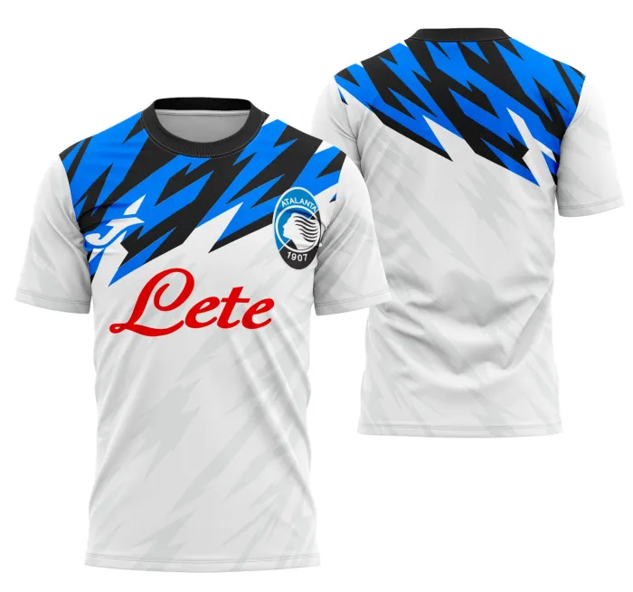 Camiseta unissex preta com logo no peito e estampa grande nas costas destacando o conceito Atalanta para interclasse, perfeita para eventos escolares ou esportivos.