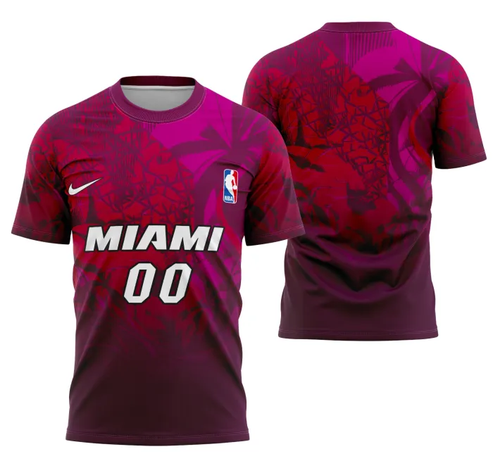 Camiseta unissex preta com logo no peito e estampa grande nas costas inspirada no conceito Miami Heat, ideal para eventos e turmas.