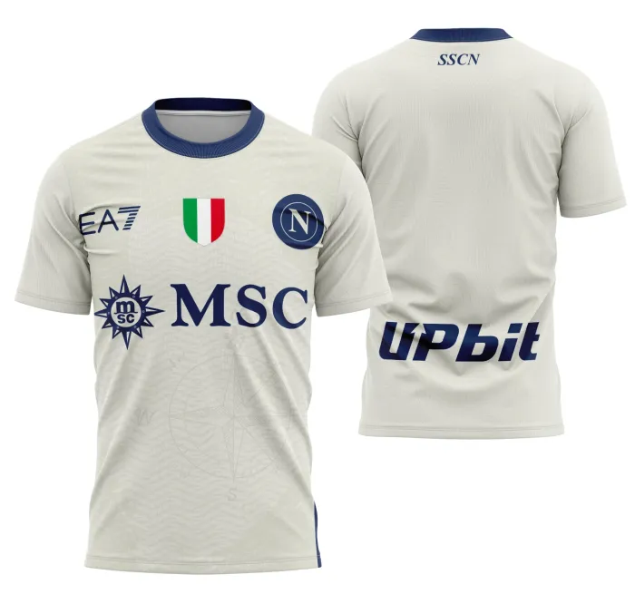 Camiseta unissex preta com logo no peito e estampa grande nas costas do Interclasse Lobotka da Edição Especial Napoli, ideal para torcedores e colecionadores.