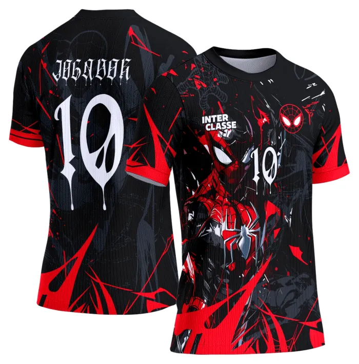 Camiseta unissex preta com logo no peito e estampa grande nas costas do Homem Aranha, perfeita para fãs que querem destacar seu estilo em eventos ou uso diário.