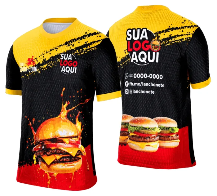 Camiseta unissex branca com logo no peito e estampa grande nas costas com tema de lanche e hamburgueria