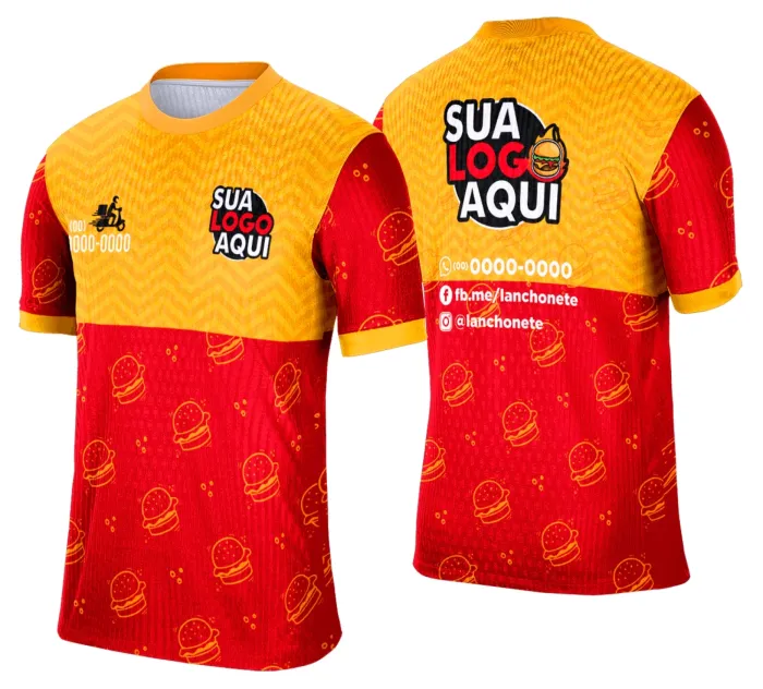 Camiseta unissex branca com logo no peito e estampa grande nas costas com tema de lanche e hamburgueria