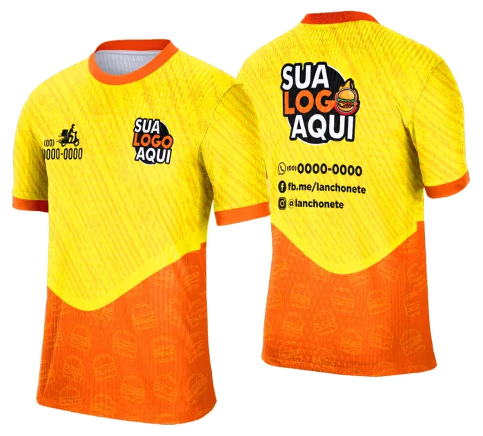Camiseta unissex branca com logo no peito e estampa grande nas costas com tema de lanche e hamburgueria
