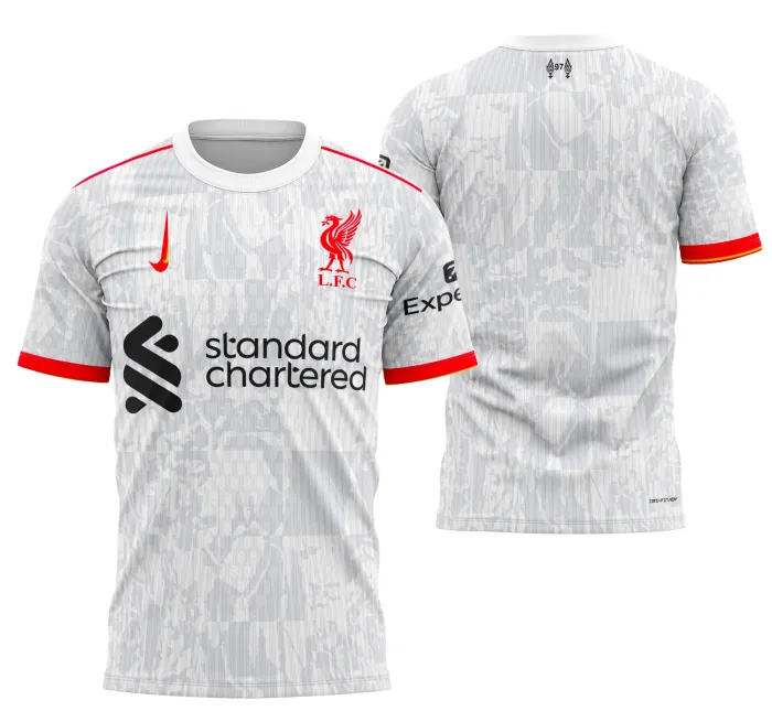 Camiseta unissex preta com logo no peito e estampa grande nas costas mostrando design Liverpool Alternativa 2024-2025, perfeita para fãs modernos.
