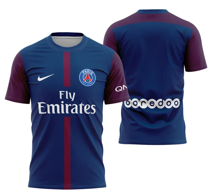 Foto de camiseta unissex preta com logo no peito e estampa grande nas costas dos locais do PSG 2017-2018, design moderno e esportivo, perfeita para fãs do time.