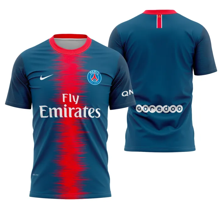 Foto da camiseta unissex preta com logo no peito e estampa grande nas costas, inspirada na camisa Locais Do PSG 2018-2019, ideal para fãs do time e colecionadores.