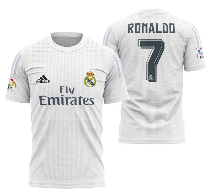 Camiseta unissex branca com logo no peito e estampa grande nas costas representando locais do Real Madrid 2015-2016, perfeita para fãs do clube em estilo moderno e confortável.