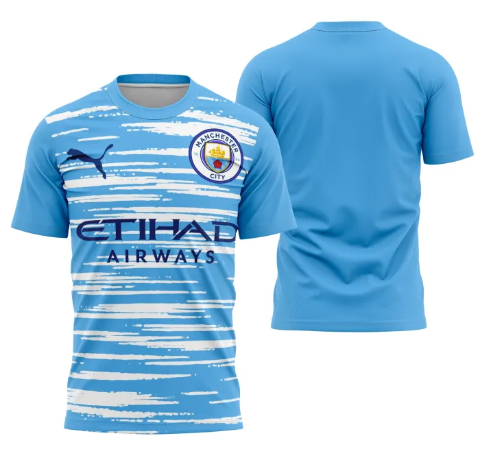 Camiseta unissex preta com logo no peito e estampa grande nas costas inspirada no Manchester City, perfeita para quem ama futebol e estilo.