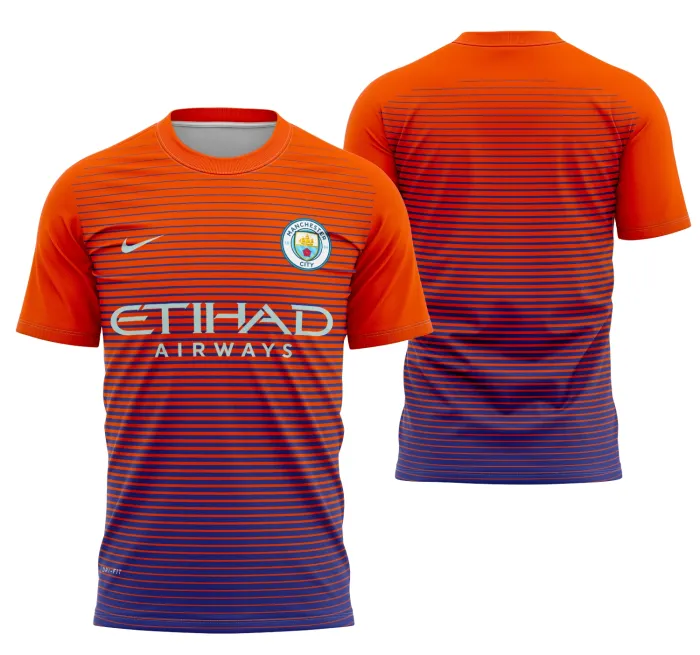 Camiseta unissex preta com logo no peito e estampa grande nas costas inspirada na camisa Manchester City Alternativa 2016-2017, ideal para torcedores e fãs do futebol.