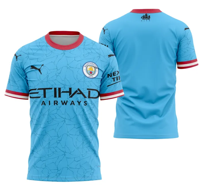 Camiseta unissex branca com logo no peito e estampa grande nas costas inspirada no Manchester City Concept 2023 Modelo 8, ideal para fãs do futebol moderno.