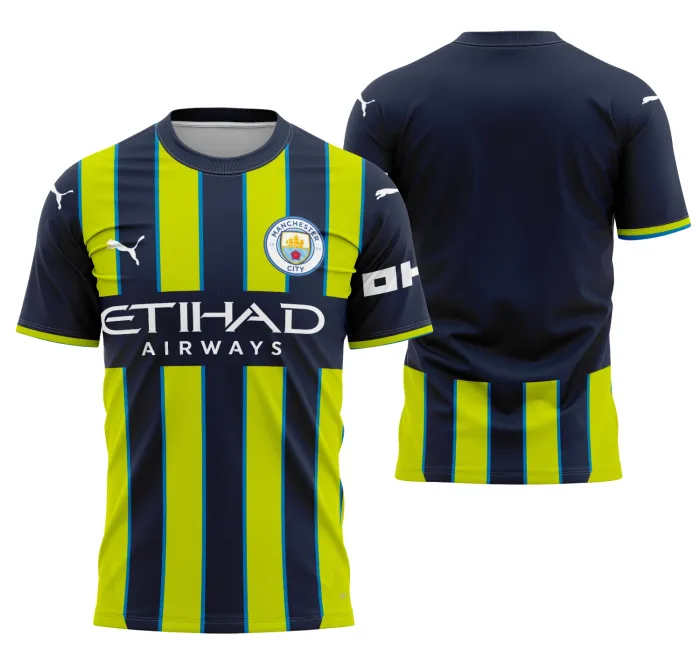 Foto de camiseta unissex branca com logo no peito e estampa grande nas costas com tema Manchester City Visita 2024-2025, ideal para fãs do futebol e amantes do estilo esportivo.