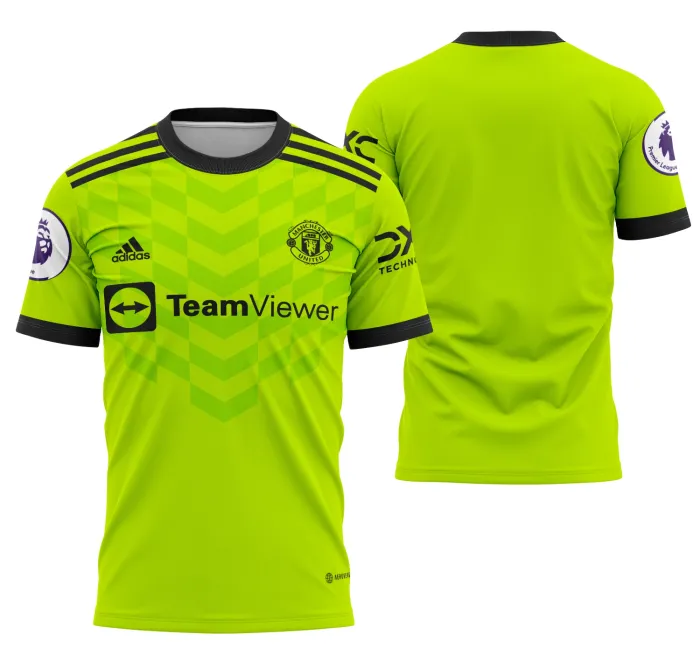 Camiseta preta unissex com logo no peito e estampa grande nas costas, inspirado no Manchester United Concept 2023 Modelo 5, ideal para torcedores que buscam estilo e atitude.