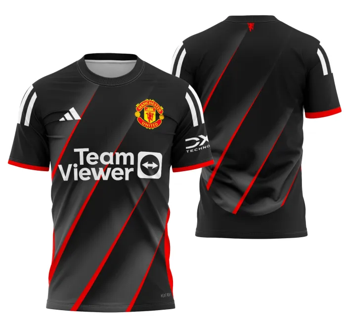 Camiseta preta unissex com logo no peito e estampa grande nas costas inspirada na camisa Manchester United Concept 2024 Modelo 1, design moderno e atraente para fãs do time.