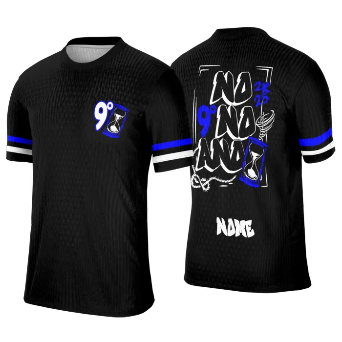 Camiseta unissex preta com logo no peito e estampa grande nas costas mostrando design Nono Ano Ampulheta, ideal para estudantes que buscam estilo único e temático.