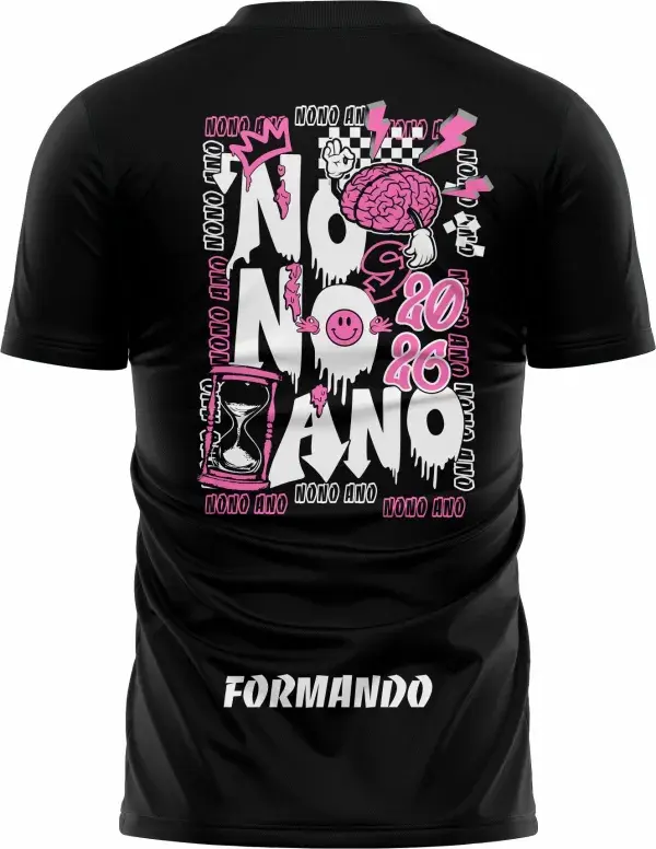 Camiseta unissex preta com logo no peito e estampa grande nas costas, mostrando design inspirado no Nono Ano Ampulheta Graffit, perfeita para quem busca estilo urbano e moderno.