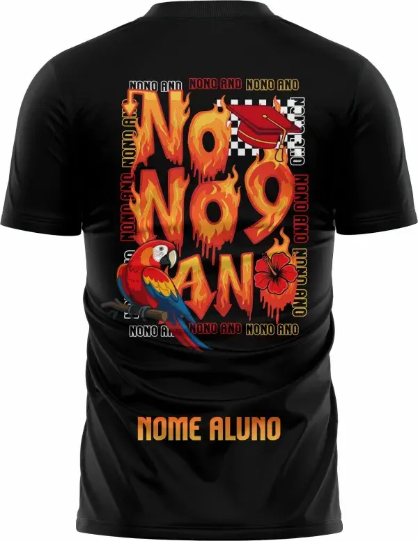 Foto de camiseta unissex preta com logo no peito e estampa grande nas costas mostrando Arara Vermelha e símbolo do Nono Ano, moderna e vibrante, perfeita para escola e eventos.