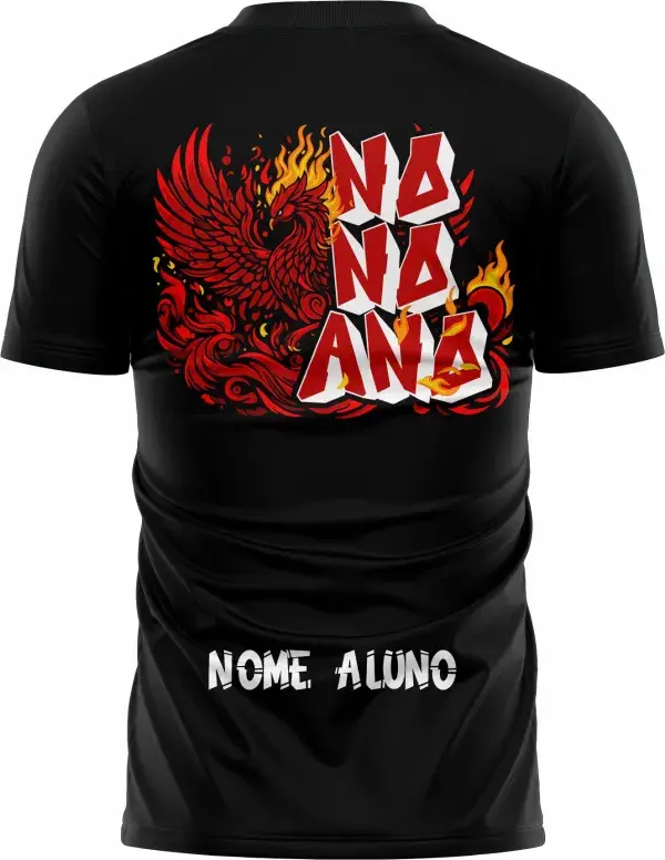 Camiseta unissex preta com logo no peito e estampa grande nas costas mostrando fênix vermelha, tema Nono Ano, ideal para turmas escolares e eventos comemorativos.