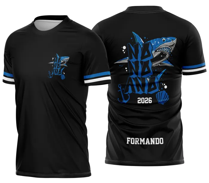 Camiseta unissex preta com logo no peito e estampa grande nas costas mostrando um tubarão azul estilizado, perfeita para o nono ano escolar, design moderno e atraente.