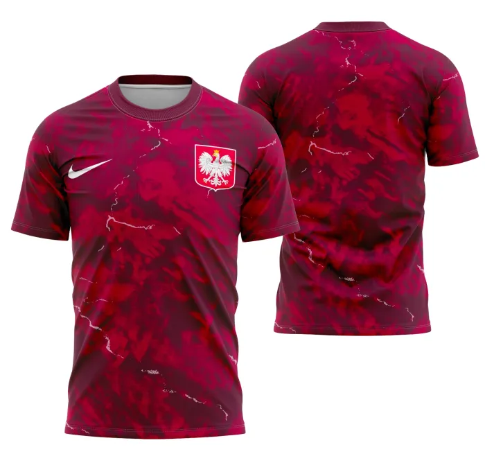 Camiseta unissex branca com logo no peito e estampa grande nas costas, inspirada na camisa Polônia Kit Reserva 2025-26, design esportivo e moderno.