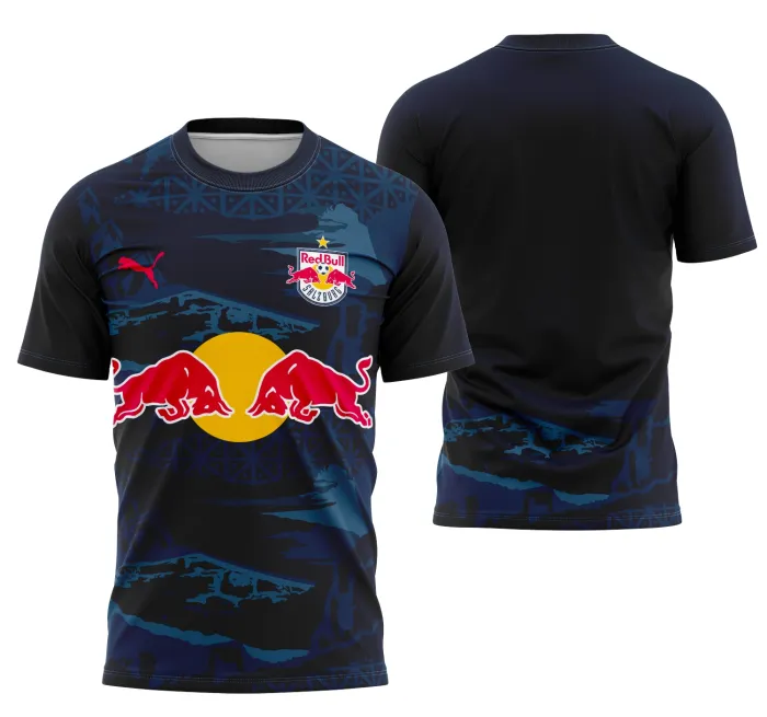 Camiseta unissex preta com logo no peito e estampa grande nas costas, inspirada na camisa RB Salzburg Reserva 2025-26, exibindo design moderno e visual esportivo elegante.