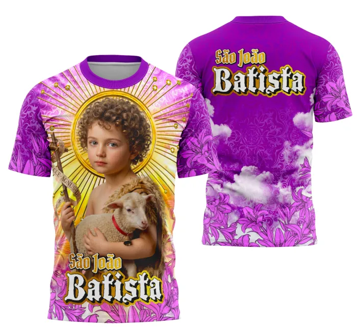 Camiseta unissex preta com logo no peito e estampa grande nas costas com tema São João Batista da religião, ideal para ocasiões especiais e uso diário.