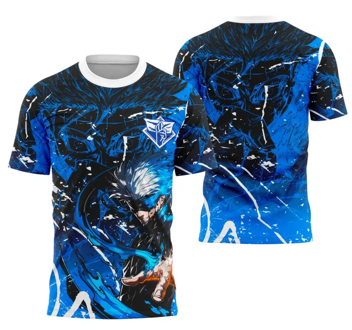 Foto da camiseta preta unissex com logo no peito e estampa grande nas costas inspirada em Satoru Gojo Interclasse, design marcante estilo anime, ideal para fãs e colecionadores.