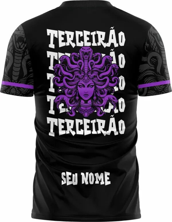 Camiseta unissex roxa com logo no peito e estampa grande nas costas do tema Terceirão Medusa Grega, visual moderno e marcante, perfeita para eventos escolares.