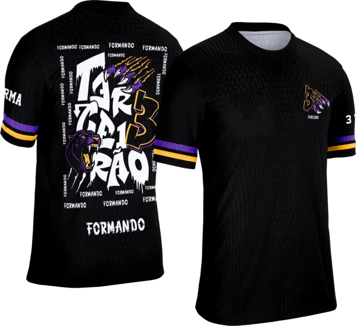 Camiseta unissex preta com logo no peito e estampa grande nas costas mostrando garras de pantera, design marcante para turma de terceirão, visual moderno e imponente.