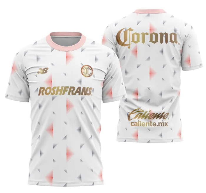 Camiseta unissex preta com logo no peito e estampa grande nas costas destacando o Kit Away 2025-26 do Toluca, perfeita para quem busca estilo e identidade em camisa esportiva.