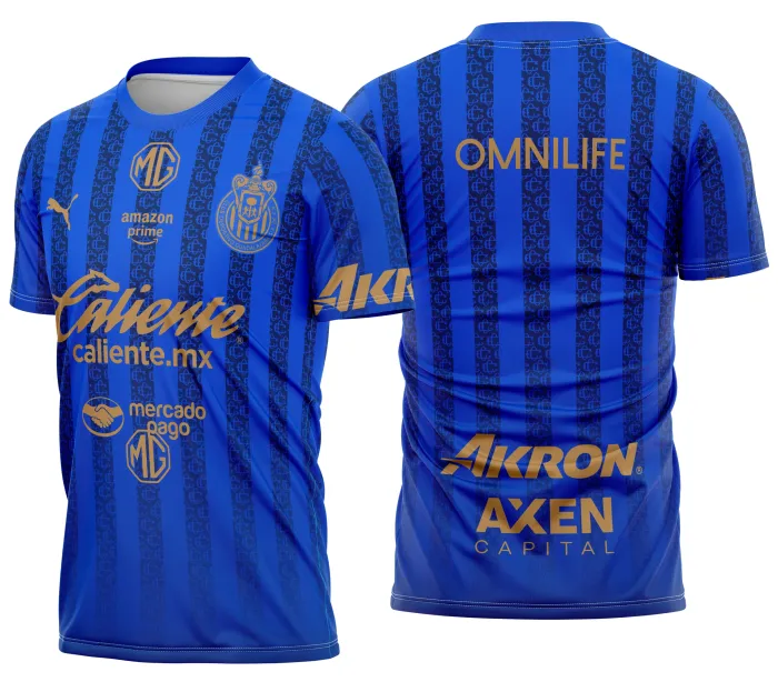 Camiseta unissex preta com logo no peito e estampa grande nas costas inspiradas no Chivas Terceiro Kit 2026, destacando o design moderno e esportivo do time.