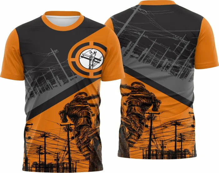 Camiseta unissex branca com logo no peito e estampa grande nas costas com tema eletricista moderno
